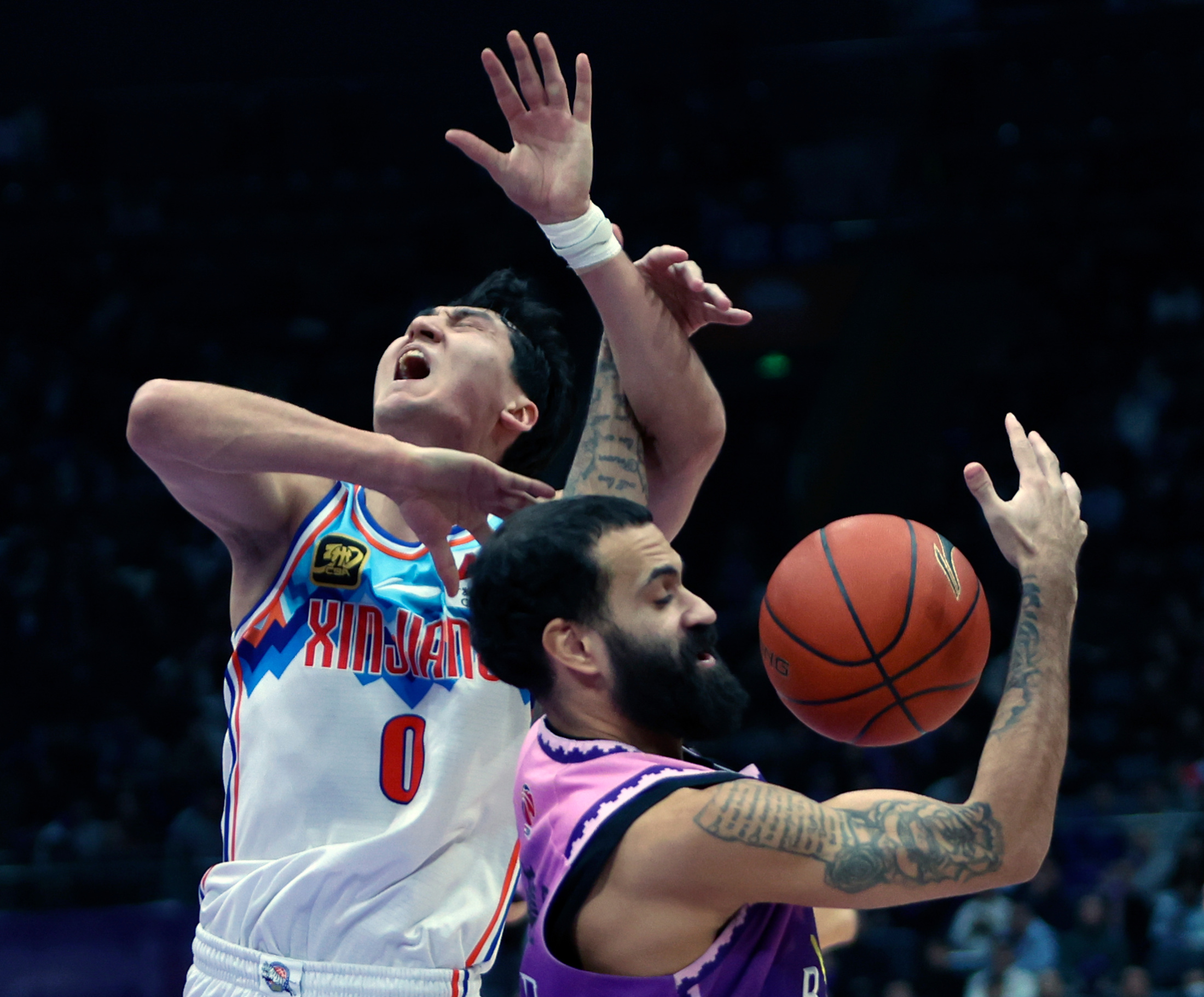 今晚突围战来临,深圳男篮围绕欧篮联造点机会,目标明确,心理建设被强调 今晚突围战来临,深圳男篮围绕欧篮联造点机会,目标明确,心理建设被强调